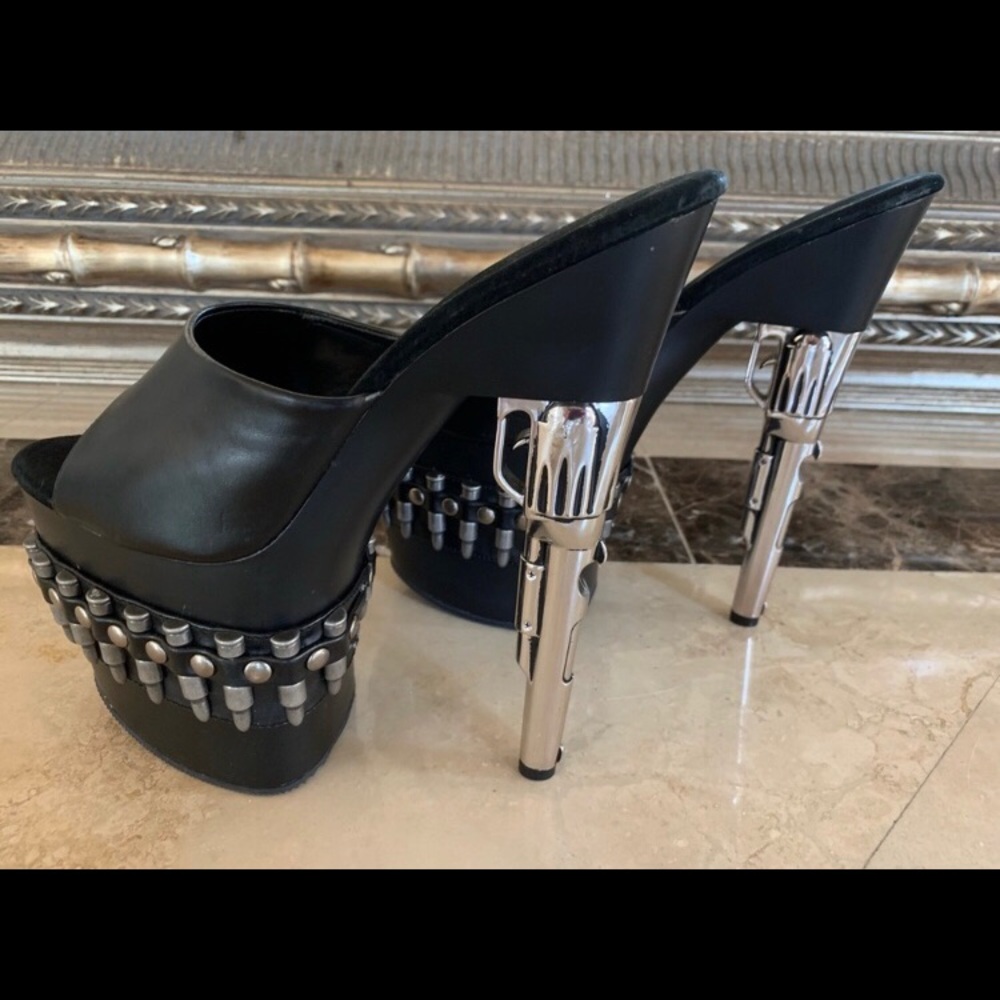 New Pleaser Gun Heels